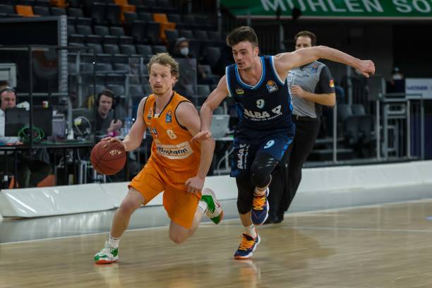 萨卡也在英 萨卡也在英