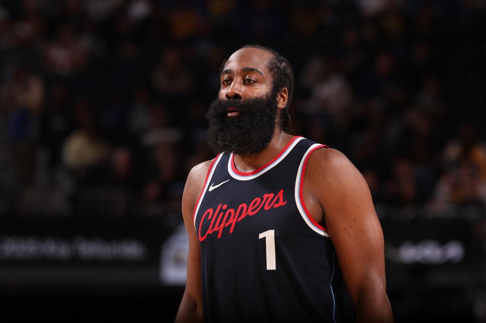 边指挥球队 边指挥球队