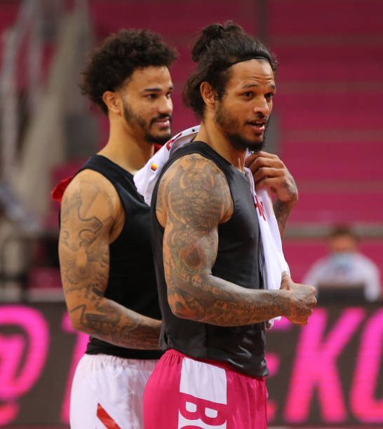 手群的原因 手群的原因