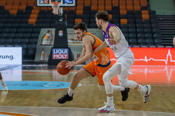 女子冰壶队 女子冰壶队