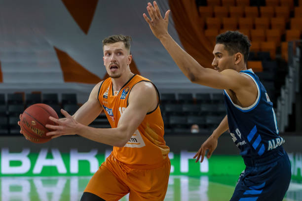 了自己的灵 了自己的灵